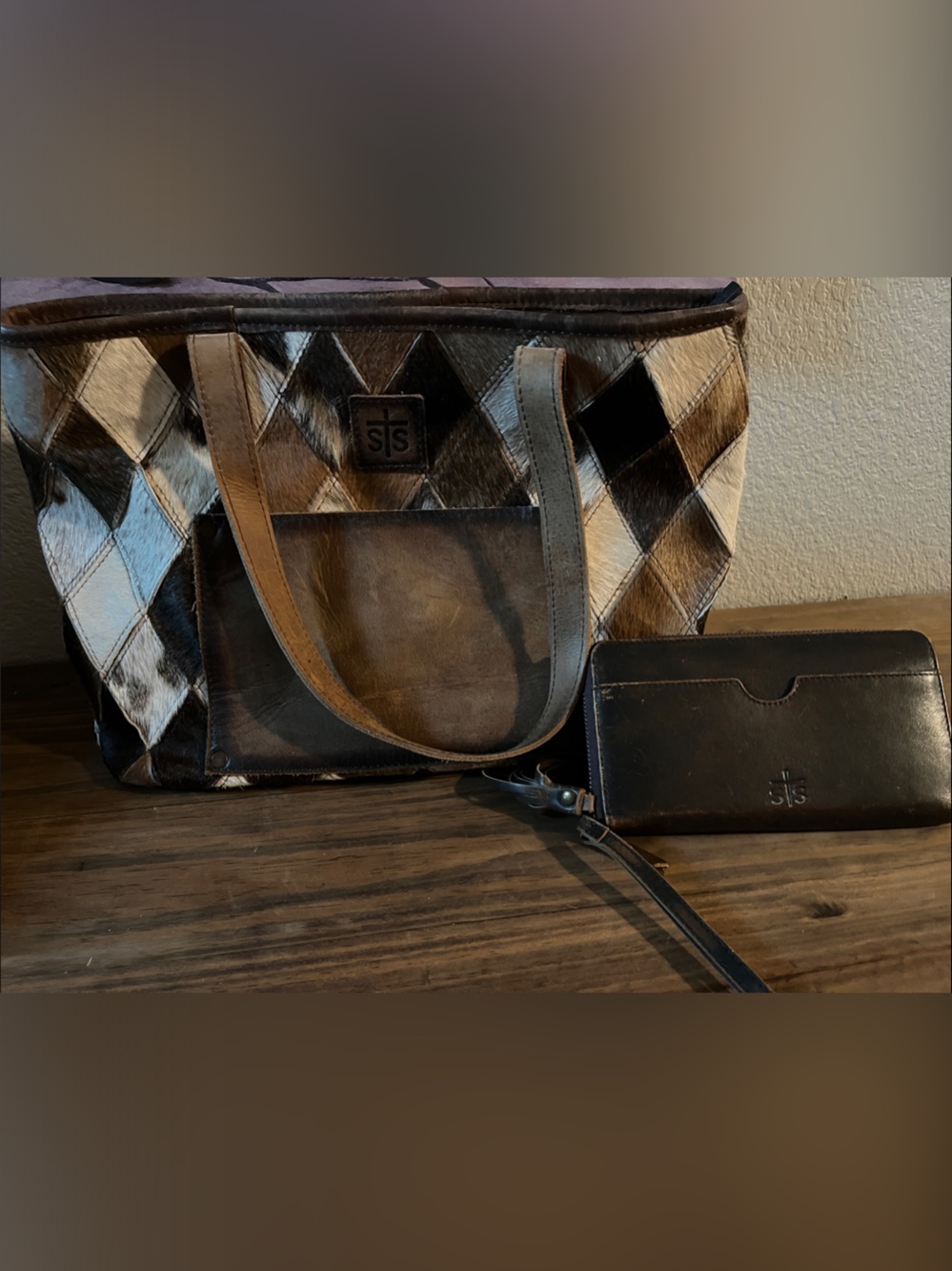 STS Ranchwear Brown and Cream Patchwork Cowhide Tote with Wallet